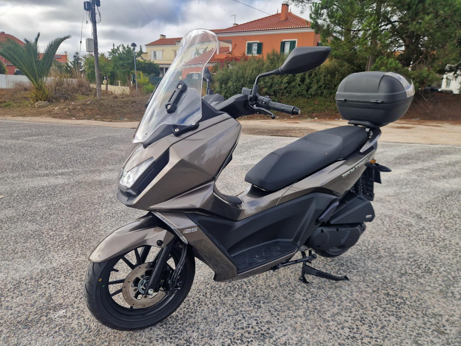 MOTO KYMCO SKYTOWN 125