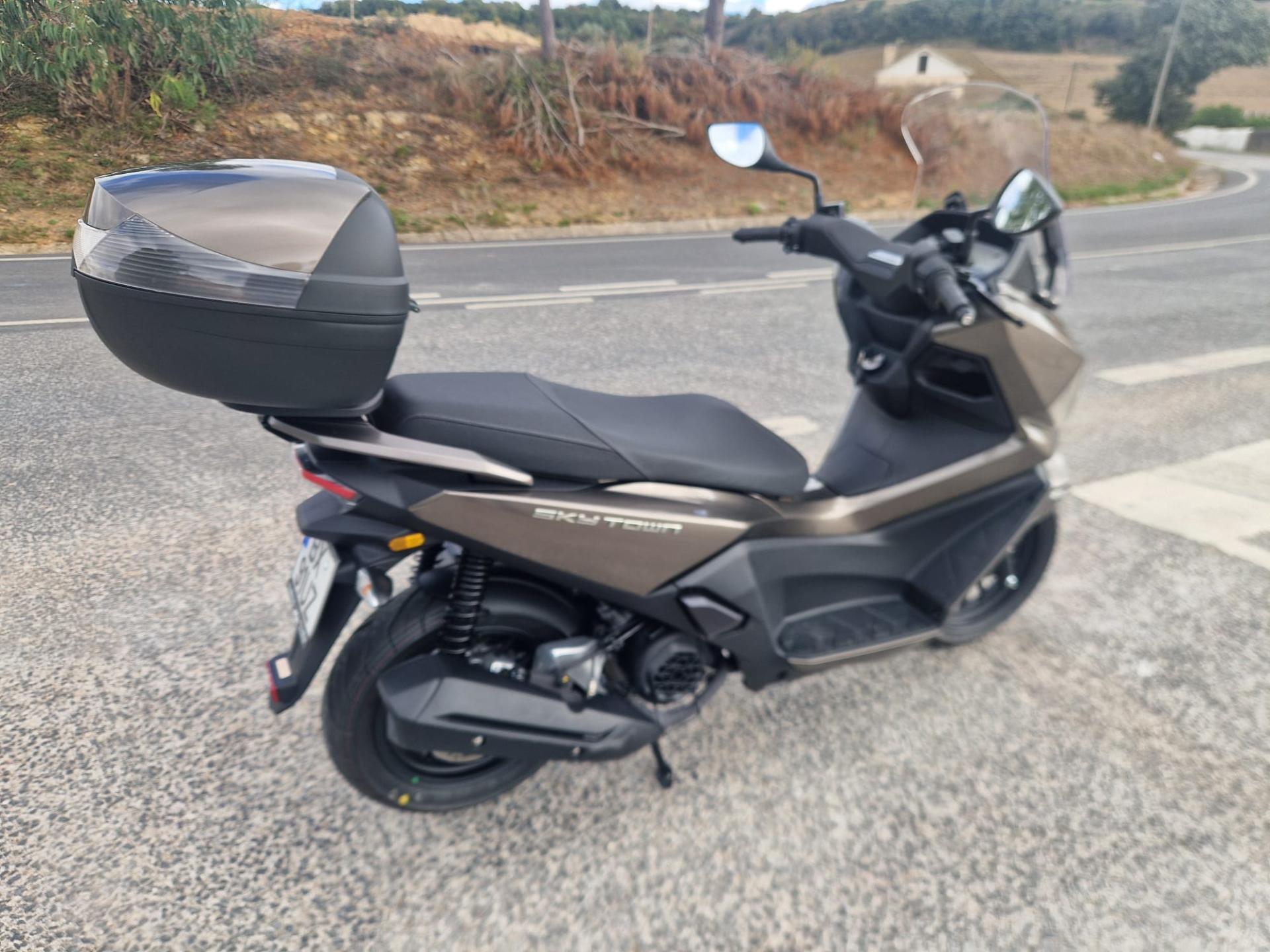 MOTO KYMCO SKYTOWN 125