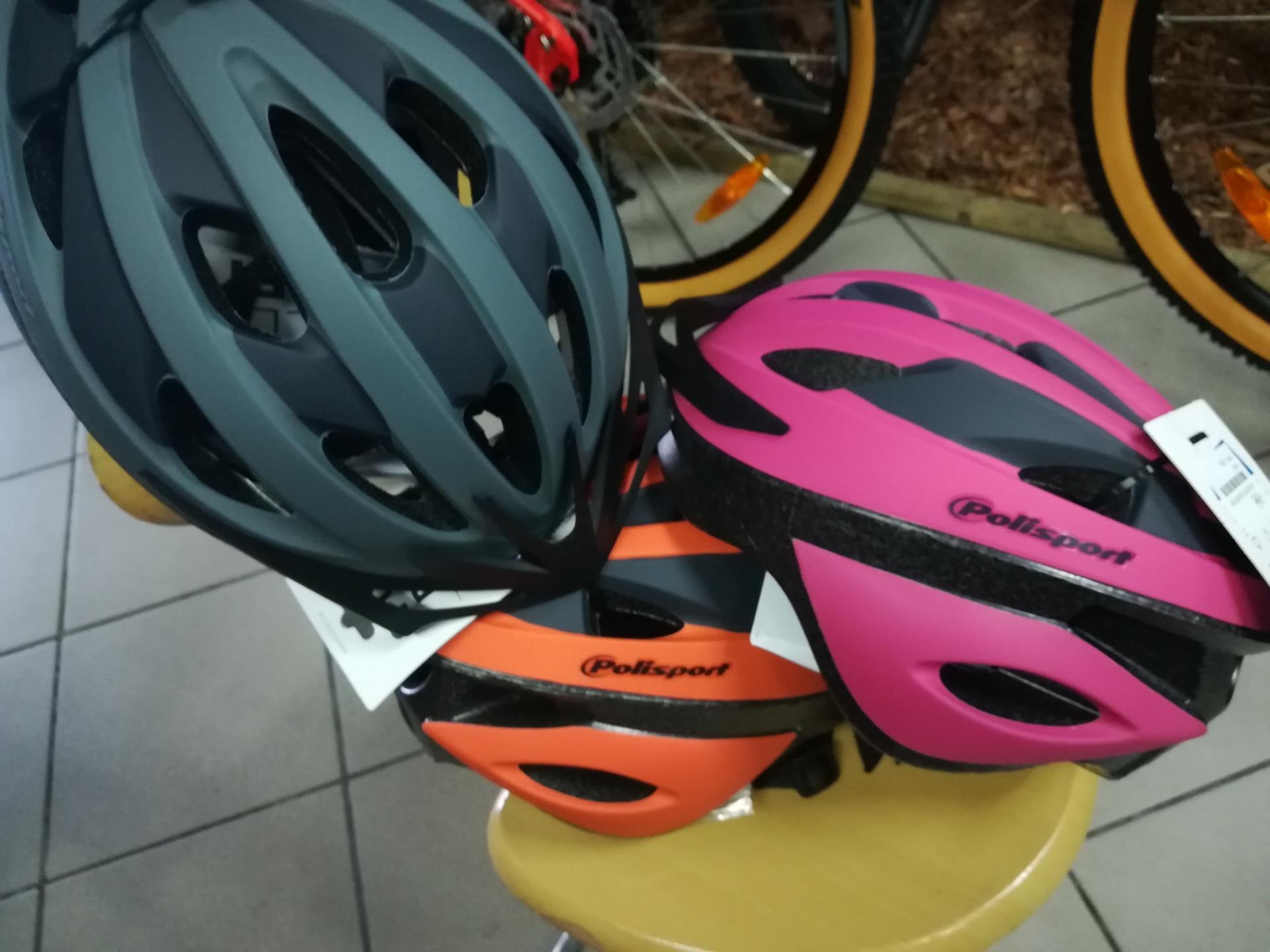 CAPACETE POLISPORT