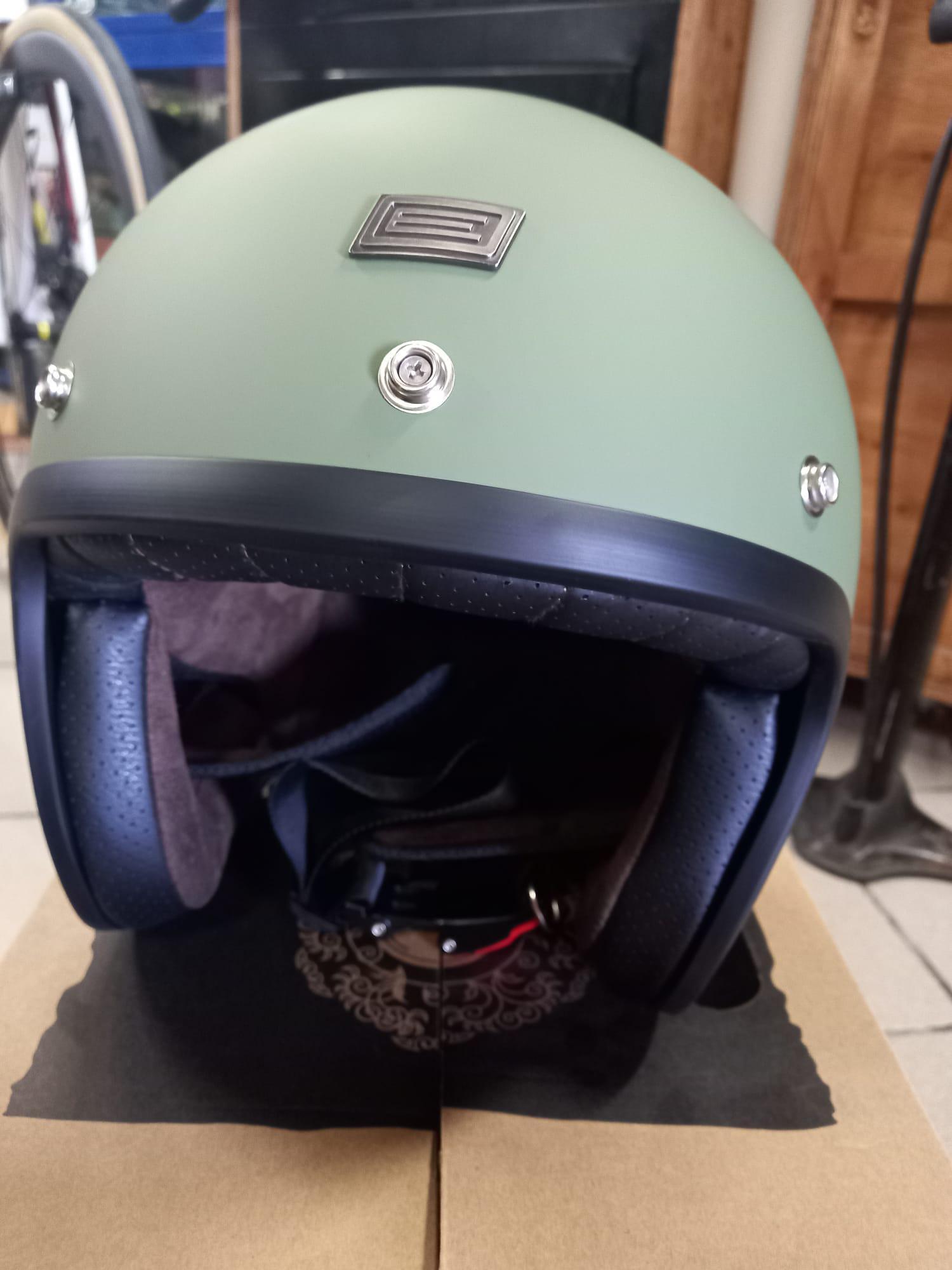 CAPACETE VINTAGE