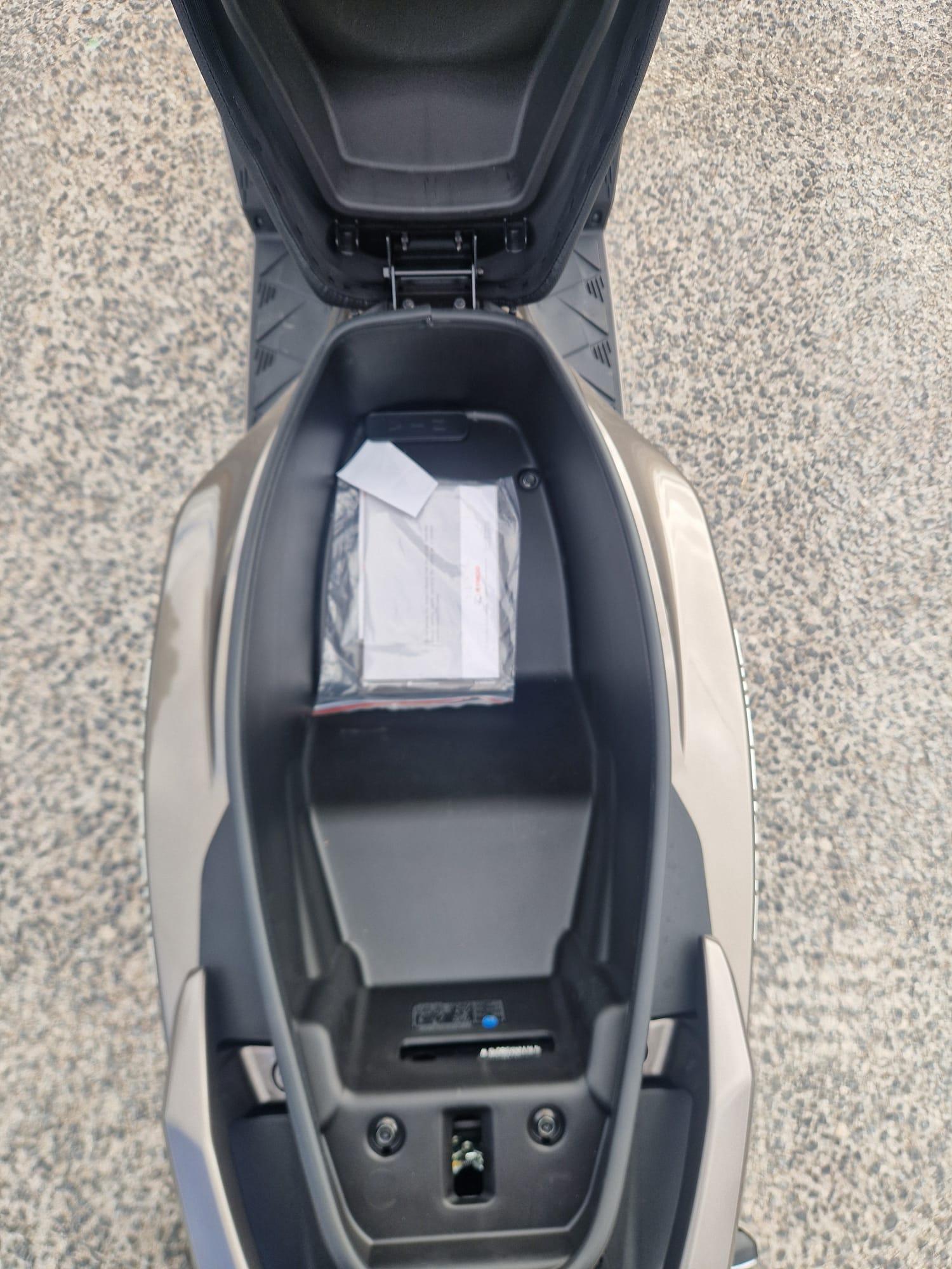 MOTO KYMCO SKYTOWN 125