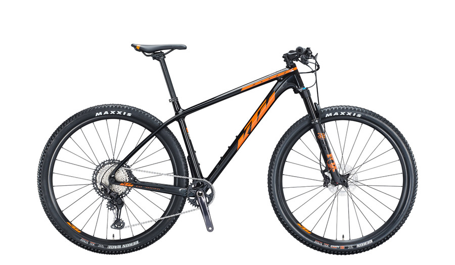 BICICLETA MYROON MASTER CARBONO