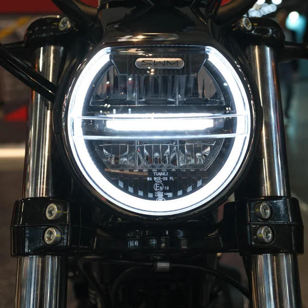 MOTO SWM CUSTOM STORMBREAKER 1200