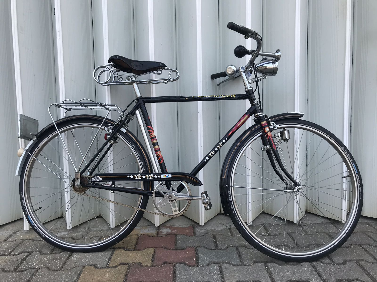 RESTAURADA COMO NOVA