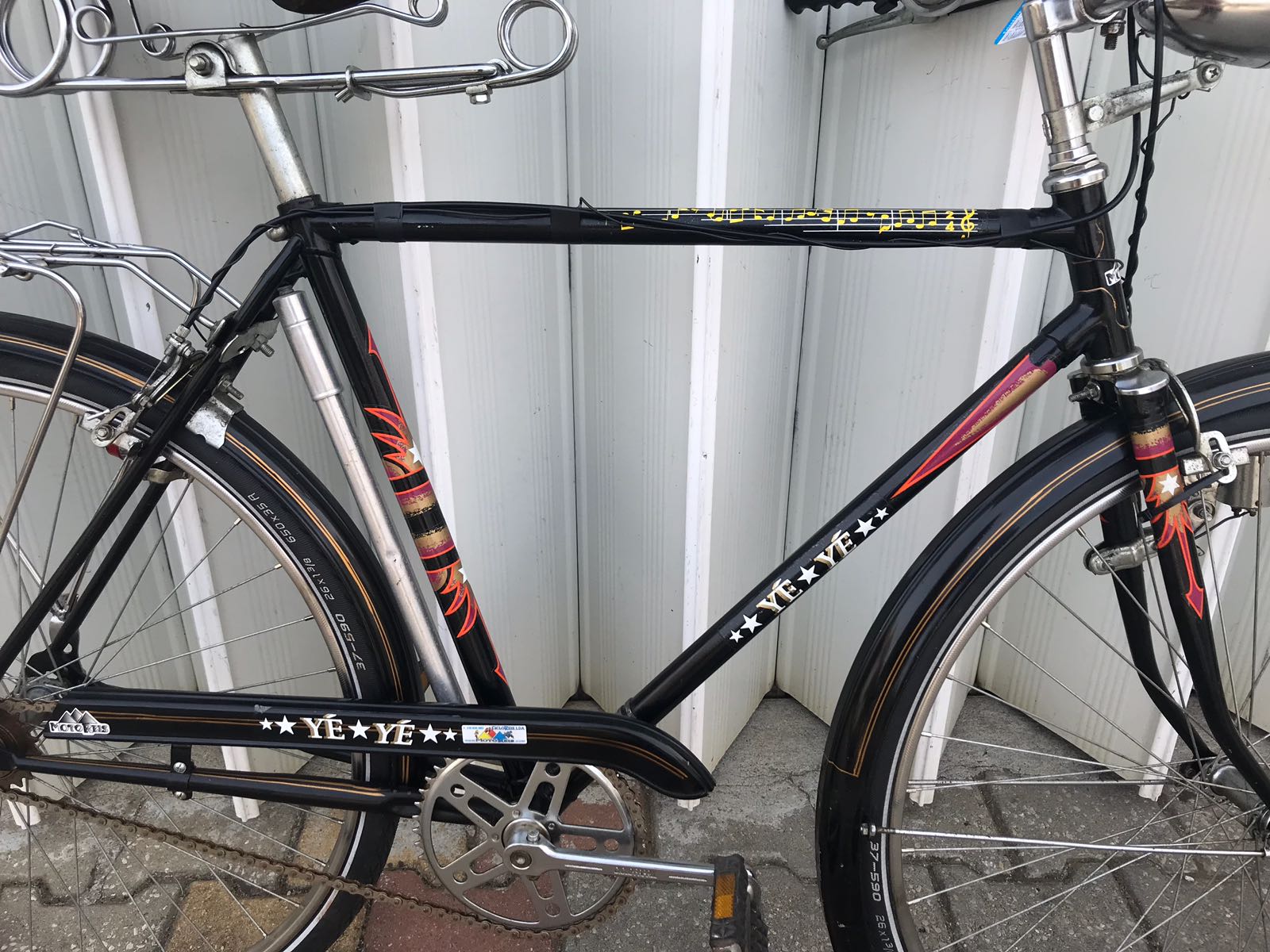 RESTAURADA COMO NOVA