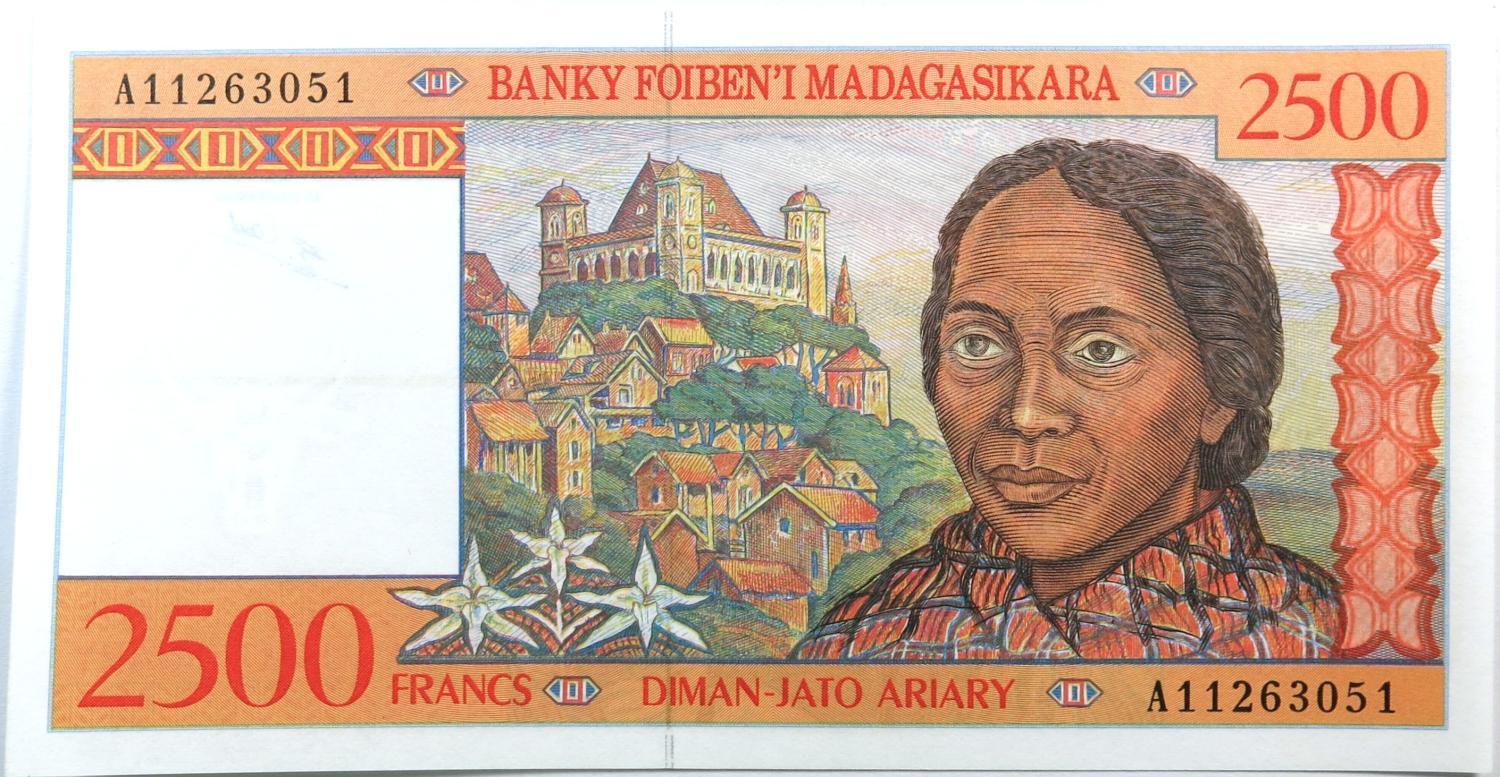 Madagáscar 2500 Francos N/D (1998) Q/ Nova aUNC Pick #81